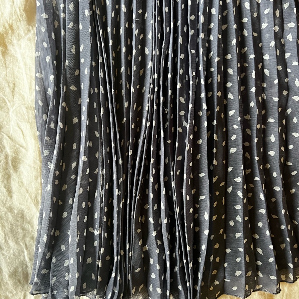 Abercrombie midi pleated skirt size M - Picture 2 of 4